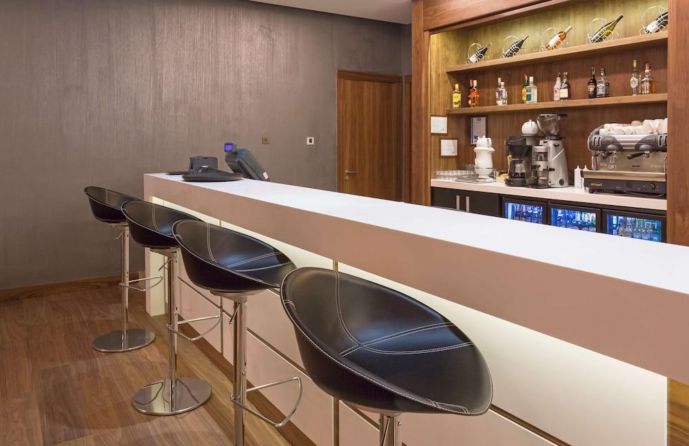 Hotel Hampton By Hilton Samsun Exterior foto