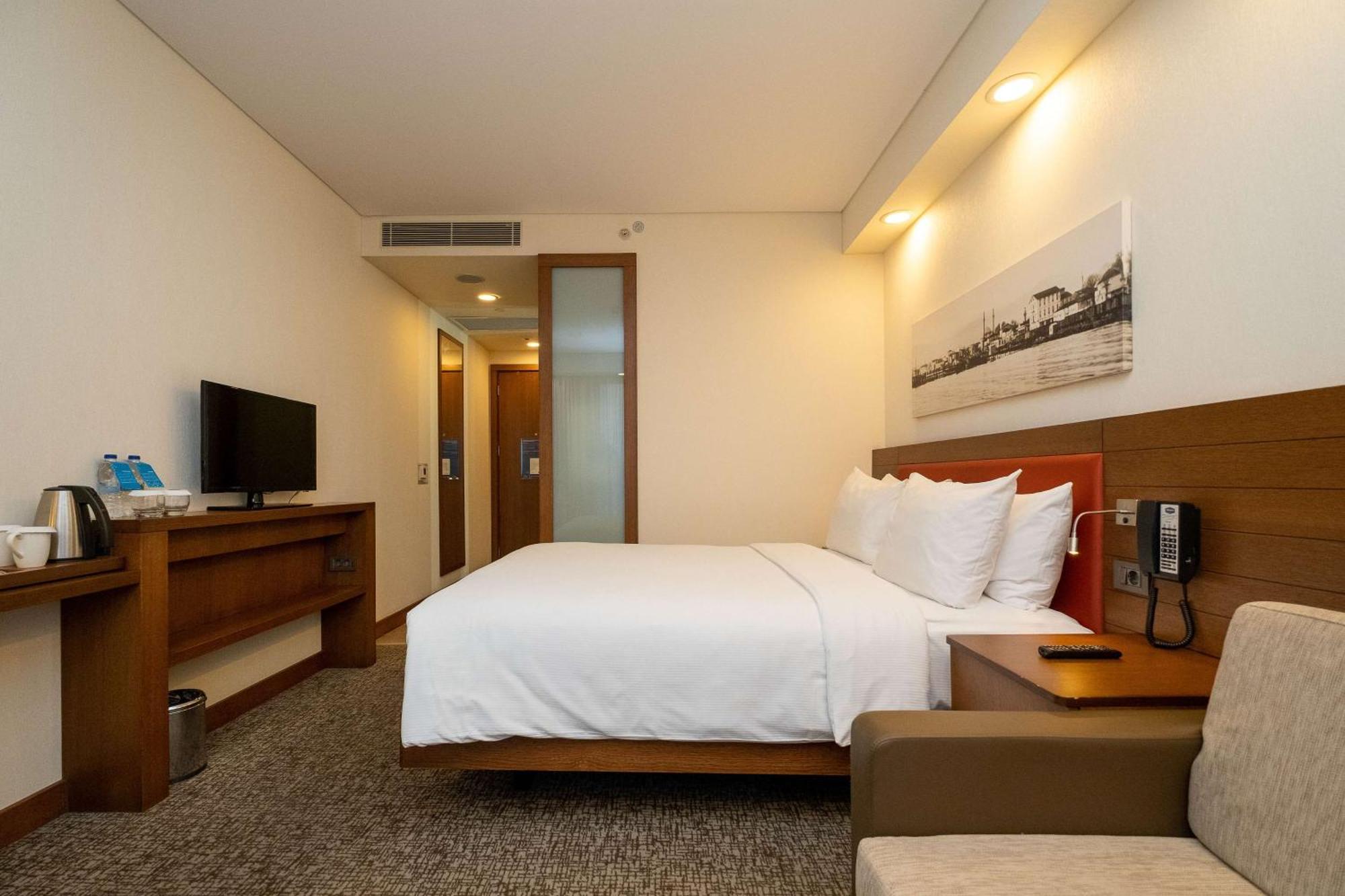 Hotel Hampton By Hilton Samsun Exterior foto
