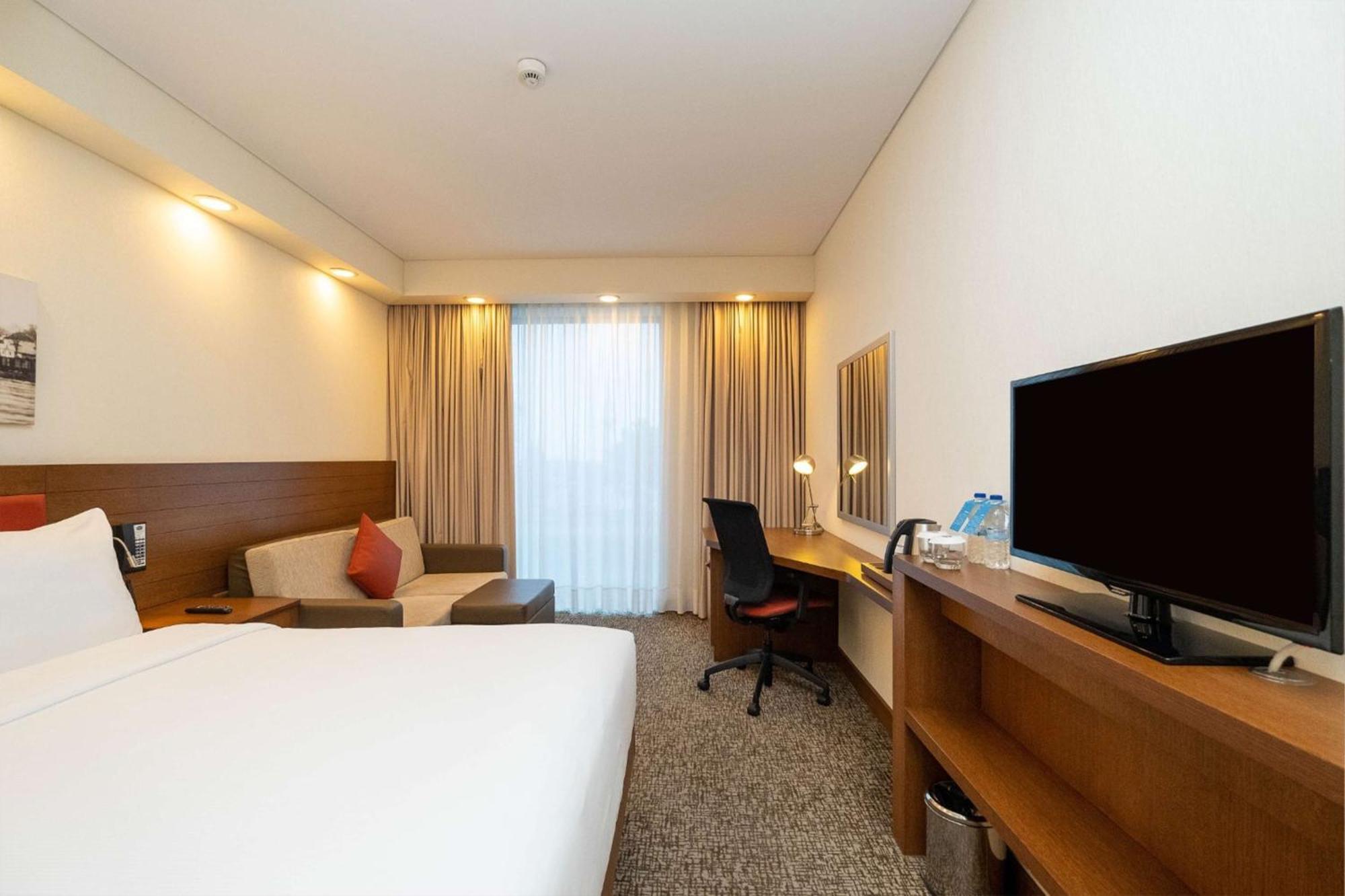 Hotel Hampton By Hilton Samsun Exterior foto
