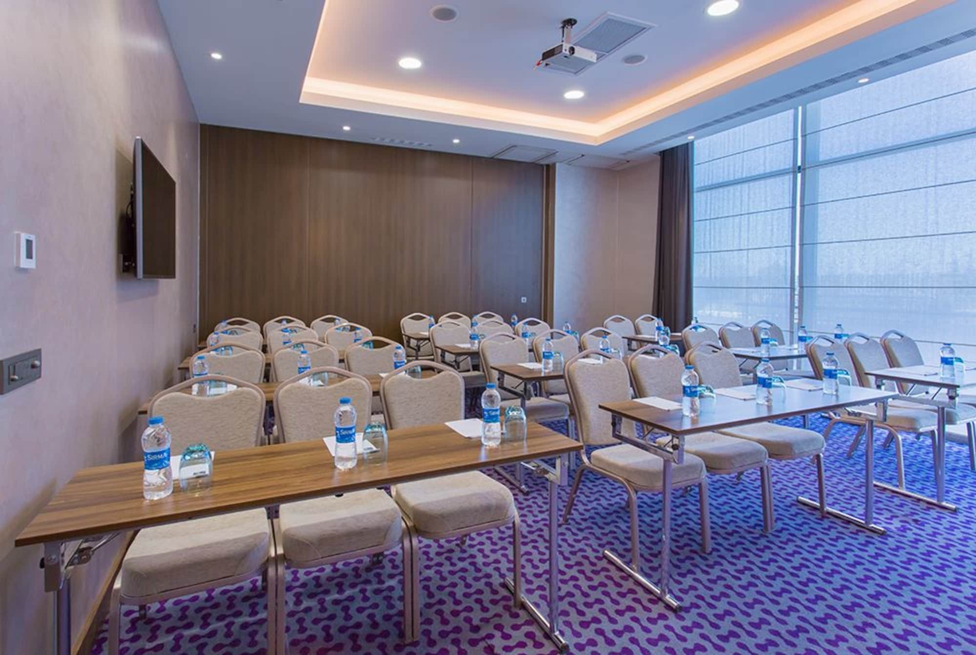 Hotel Hampton By Hilton Samsun Exterior foto